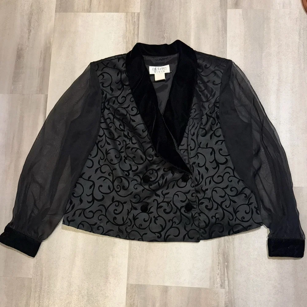 Elegant Black Sheer Sleeve Blazer of velvets